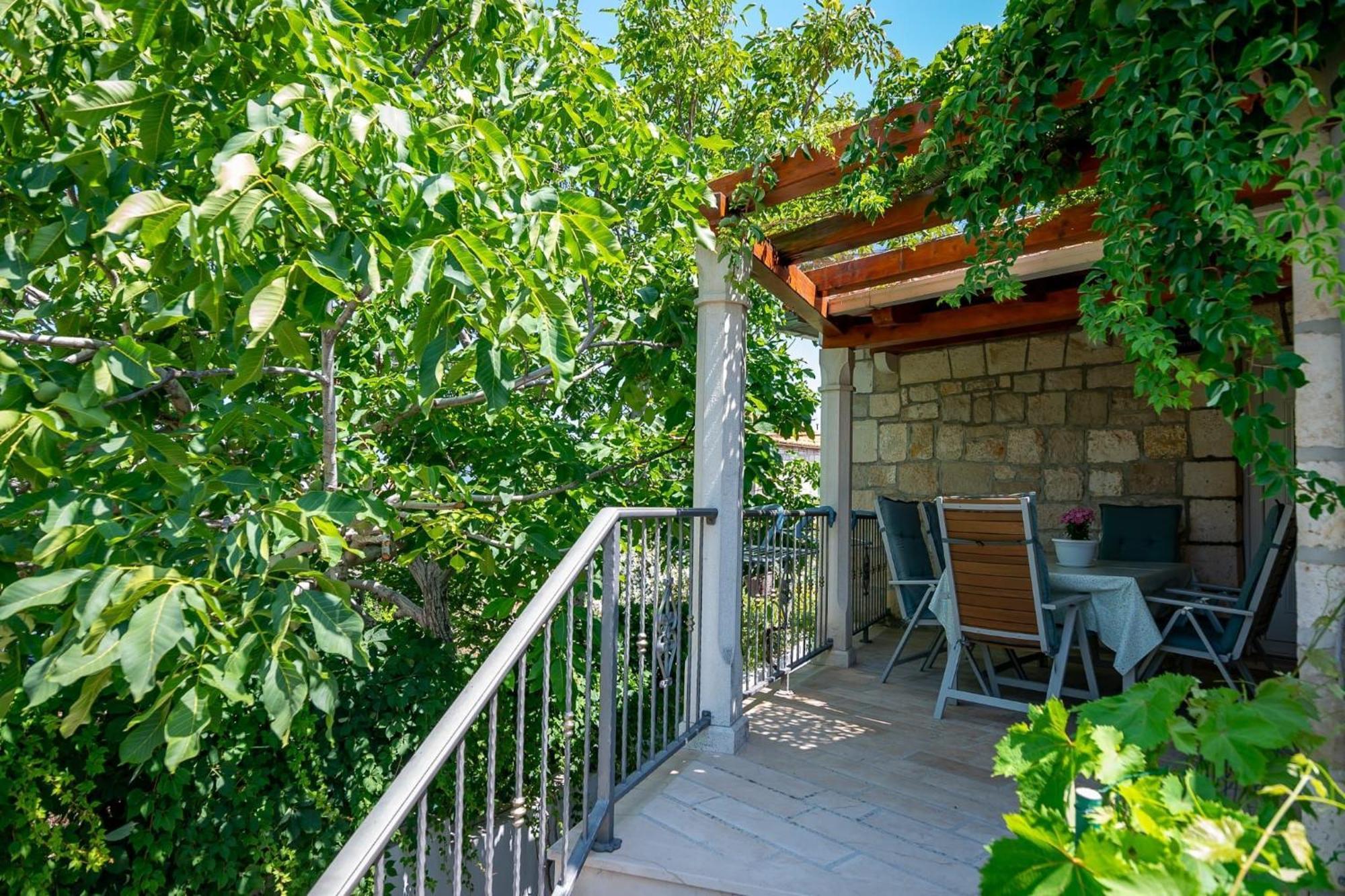 Apartments Kaja Postira Dış mekan fotoğraf